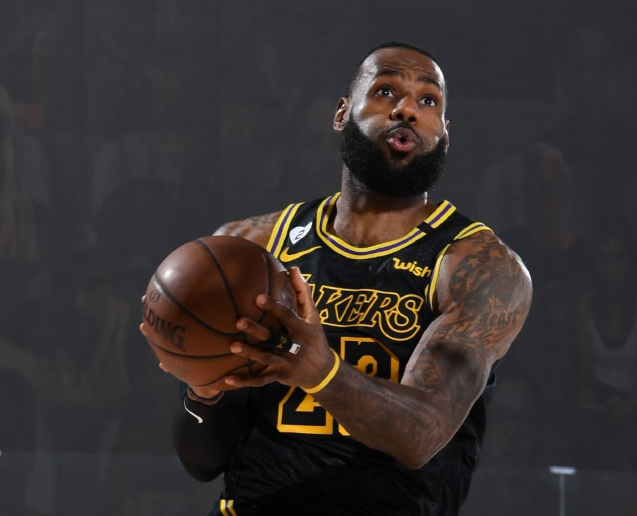 荣耀传奇和足坛传奇 荣耀传奇和足坛传奇